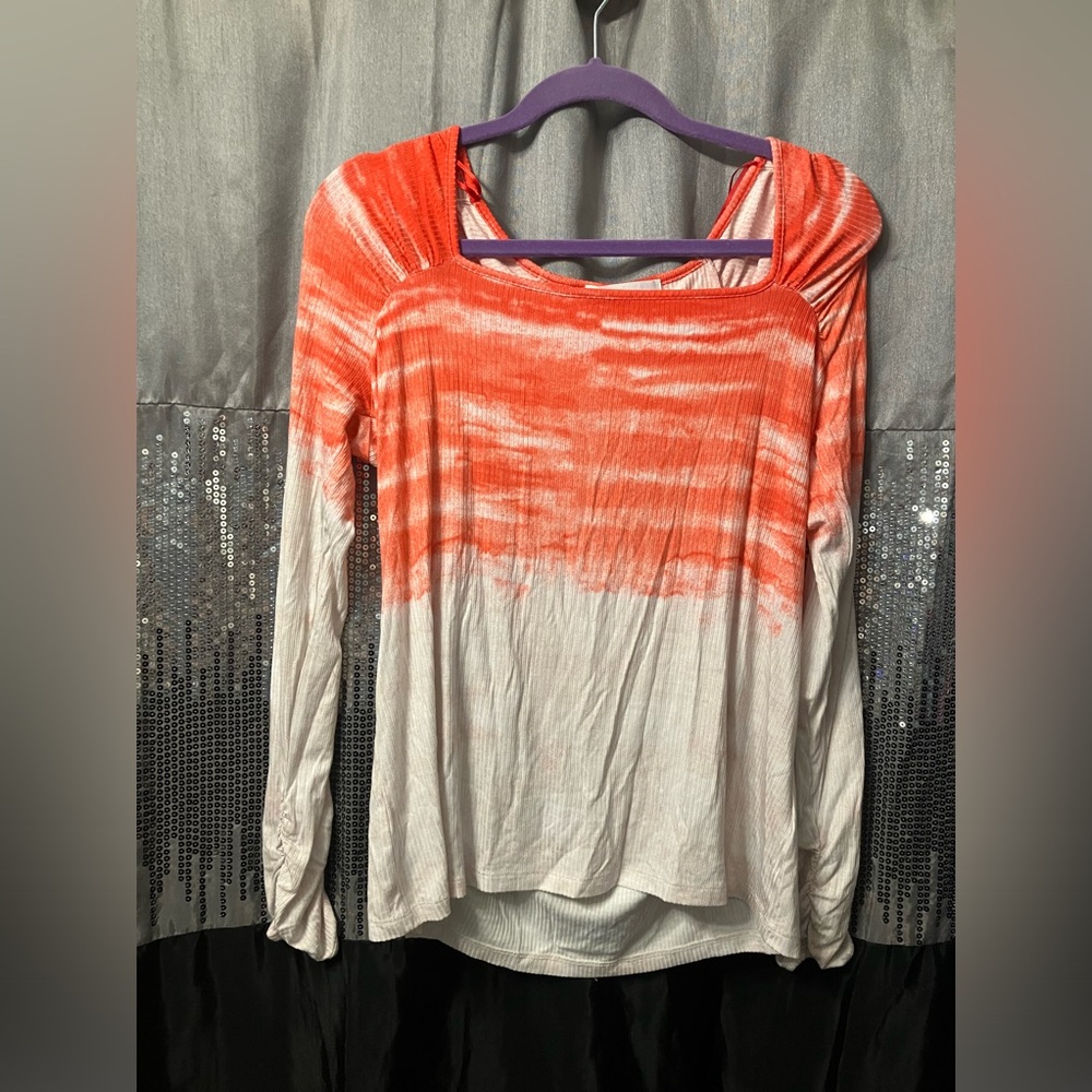 Women’s long sleeve blouse size large